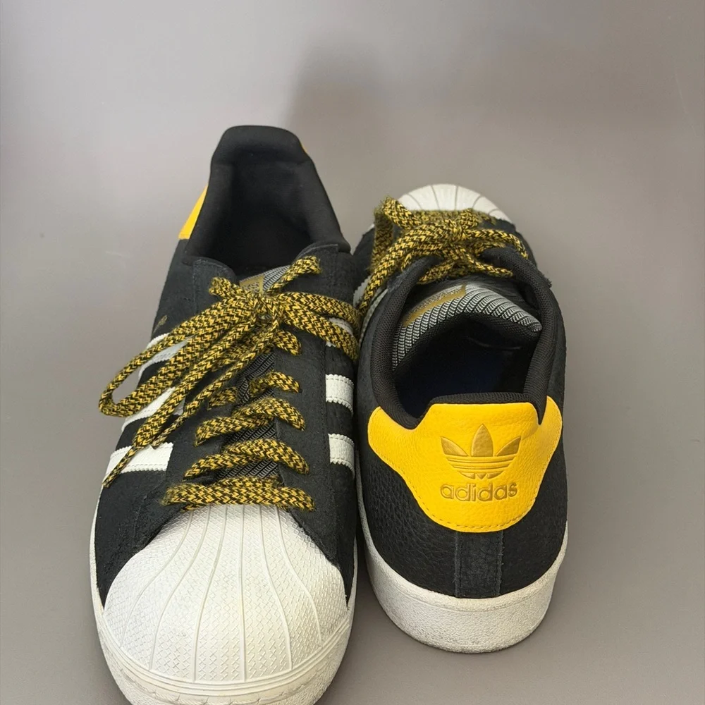 Adidas Superstar Black with Yellow Highlights - Picture 4 of 4